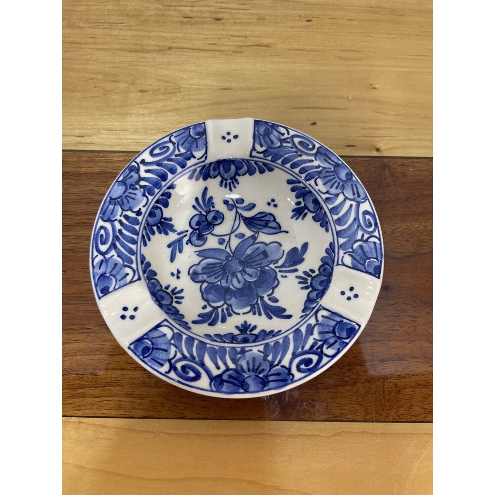 Delft 4.75” Blue White Ash Tray Cigarette Retro MCM